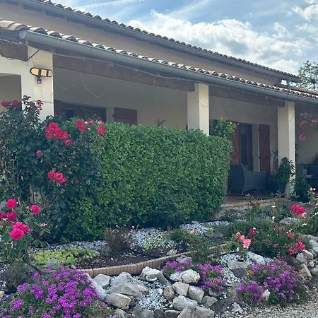 Pompignan  Appartement Mansarde Et Climatise 50 M2 מראה חיצוני תמונה