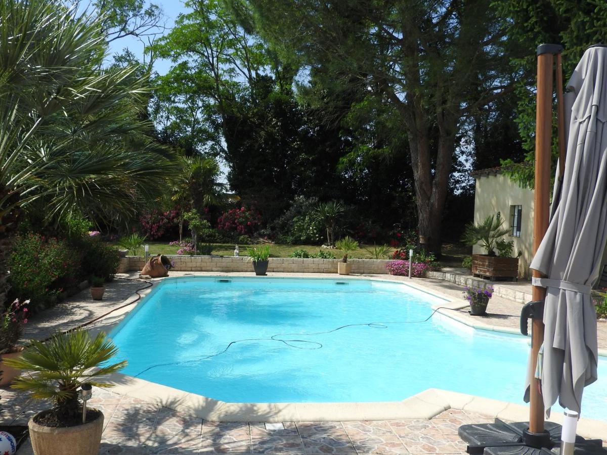 Pompignan  Appartement Mansarde Et Climatise 50 M2 מראה חיצוני תמונה