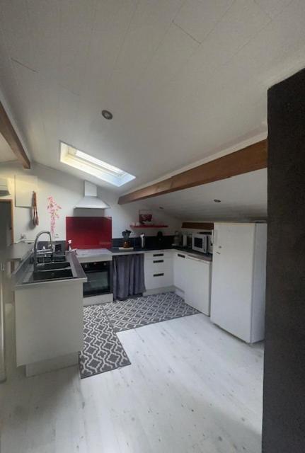 Pompignan  Appartement Mansarde Et Climatise 50 M2 מראה חיצוני תמונה